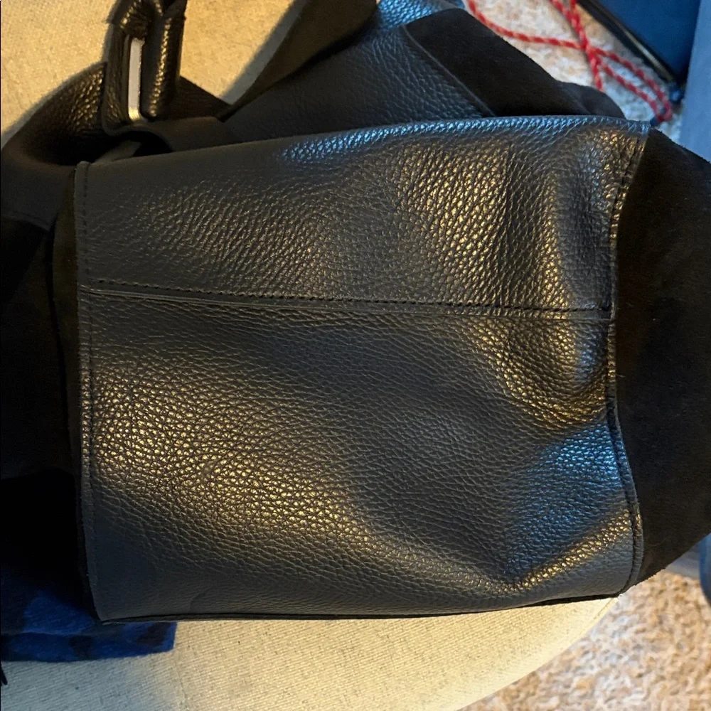 Black Leather Shoulder Bag with Side Tie - Picture 6 of 6